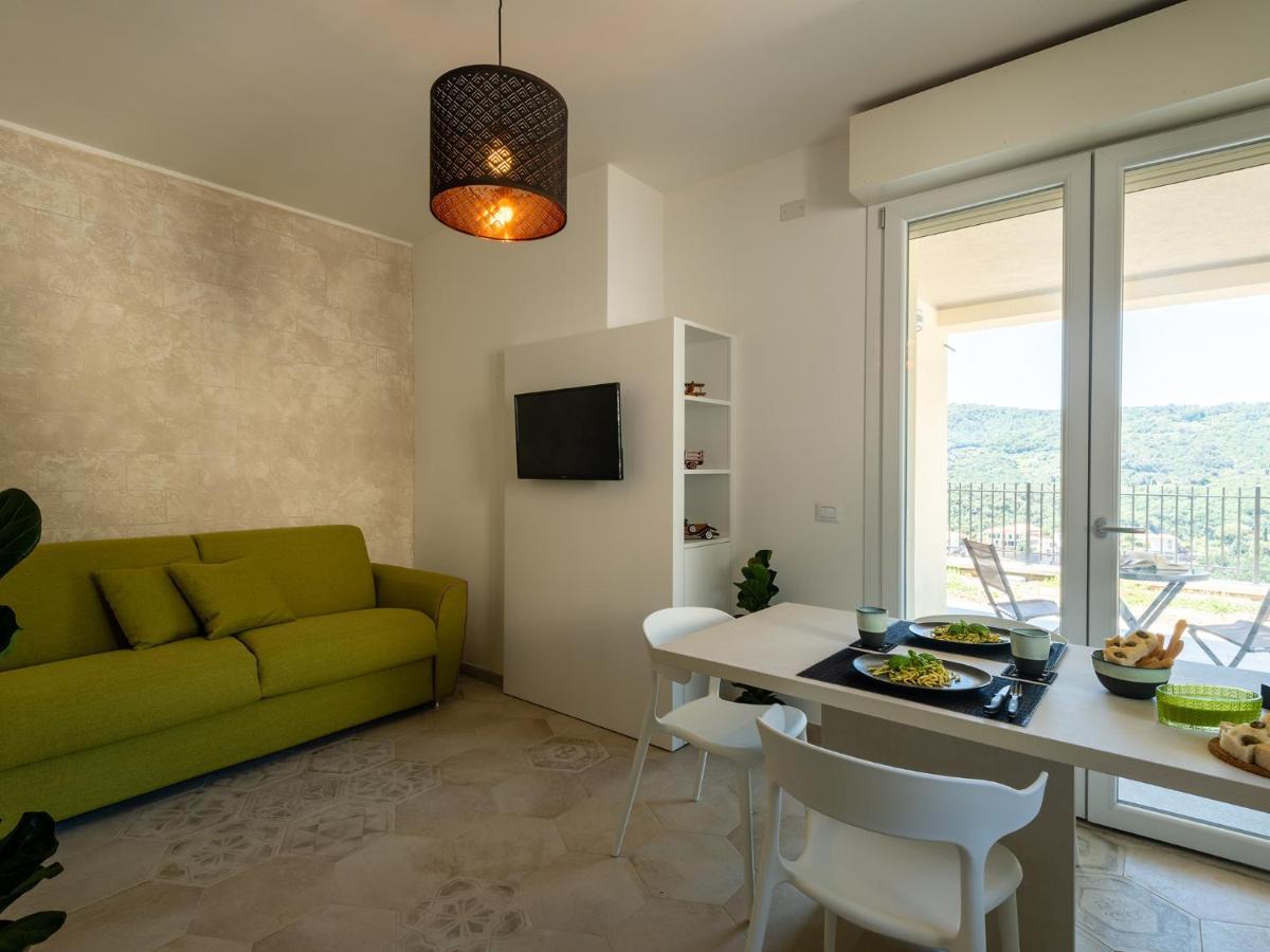 Villa Hanbury With Swimming Pool And Parking In Alassio Extérieur photo